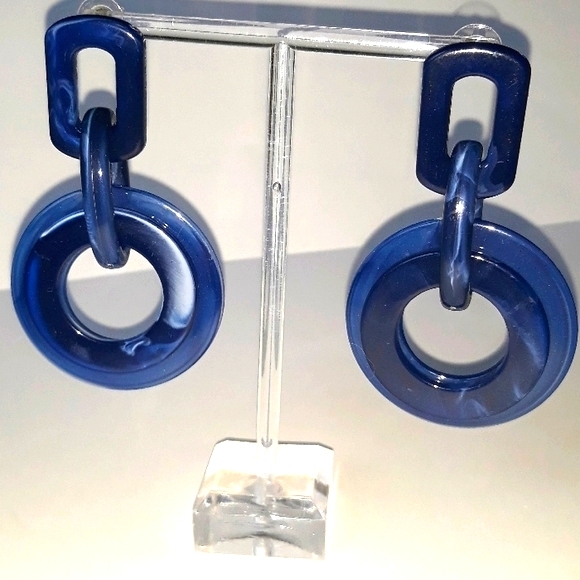 *2 for $15* Royal Resin Drop Earrings - Picture 6 of 7